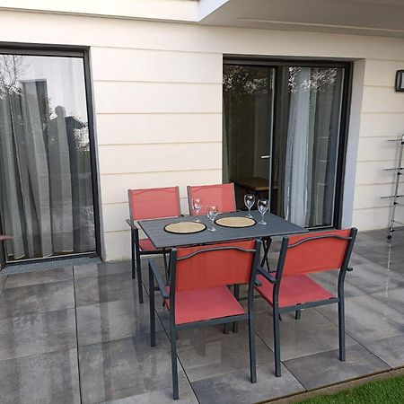 Disney - Paris 5 Min De Disney - Pk Prive Gratuit - 4 Personnes - Terrasse Jardin Chessy  Luaran gambar