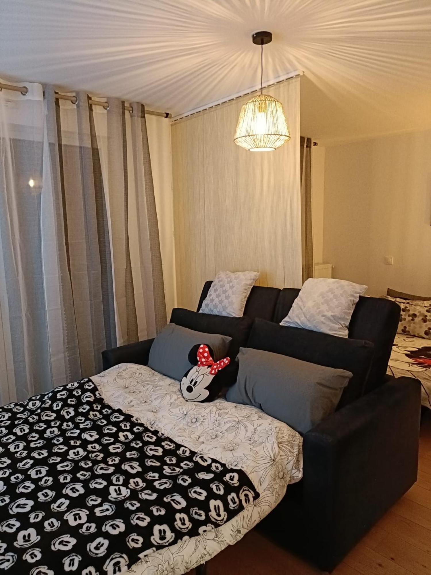Disney - Paris 5 Min De Disney - Pk Prive Gratuit - 4 Personnes - Terrasse Jardin Chessy  Luaran gambar