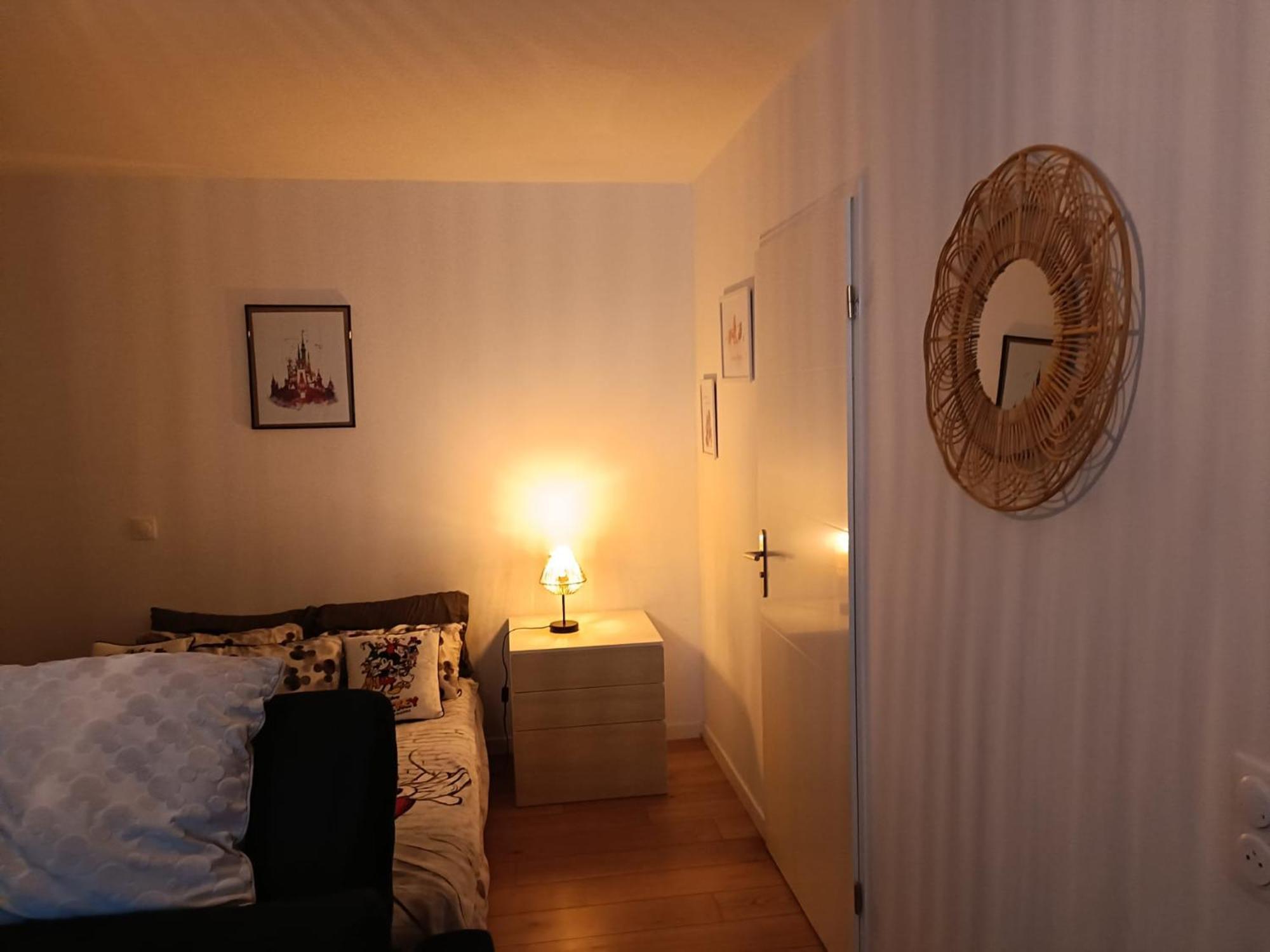 Disney - Paris 5 Min De Disney - Pk Prive Gratuit - 4 Personnes - Terrasse Jardin Chessy  Luaran gambar